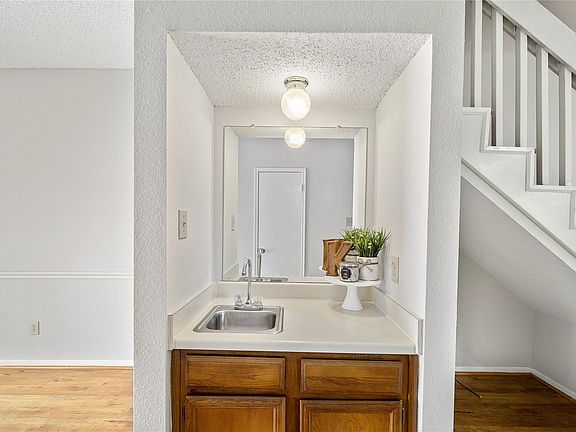 5th image of 12500 Brookglade Cir Unit 190