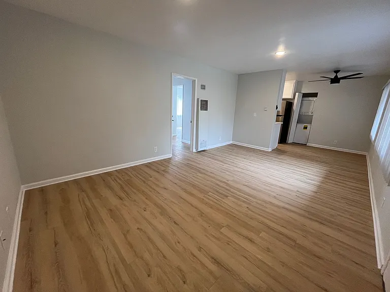 12323 Texas Ave — Photo 42