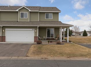 9454 Golden Eagle Ct, Monticello, MN 55362