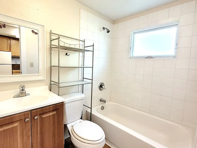 1508 W Hays St — Photo 6