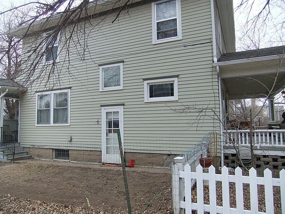4th image of 707 N Olive St