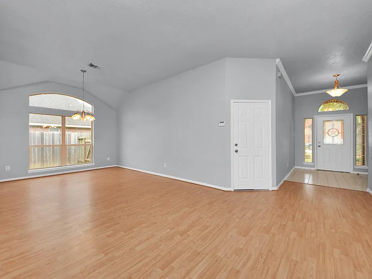 9711 Andrews Ln — Photo 14