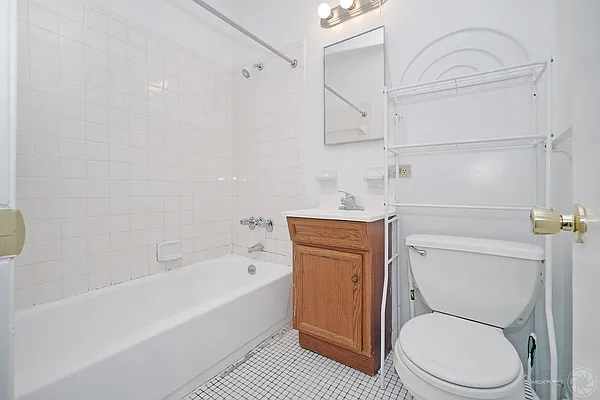 Rented by OGI Management | media 10