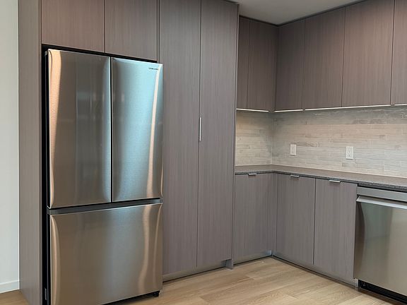 3rd image of 5119 Colfax Ave #303