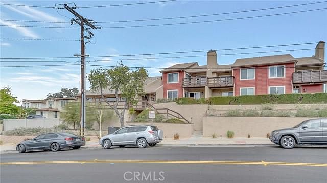 1st image of 2655 E 21st St