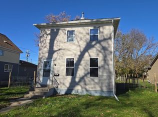 9 E 3rd St, Morris, MN 56267