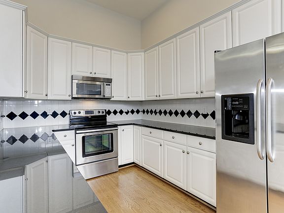 3rd image of 6327 Dunman Way