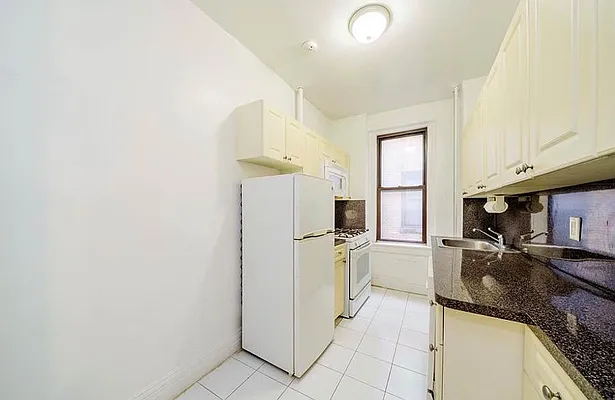 Rented by Douglas Elliman | media 3