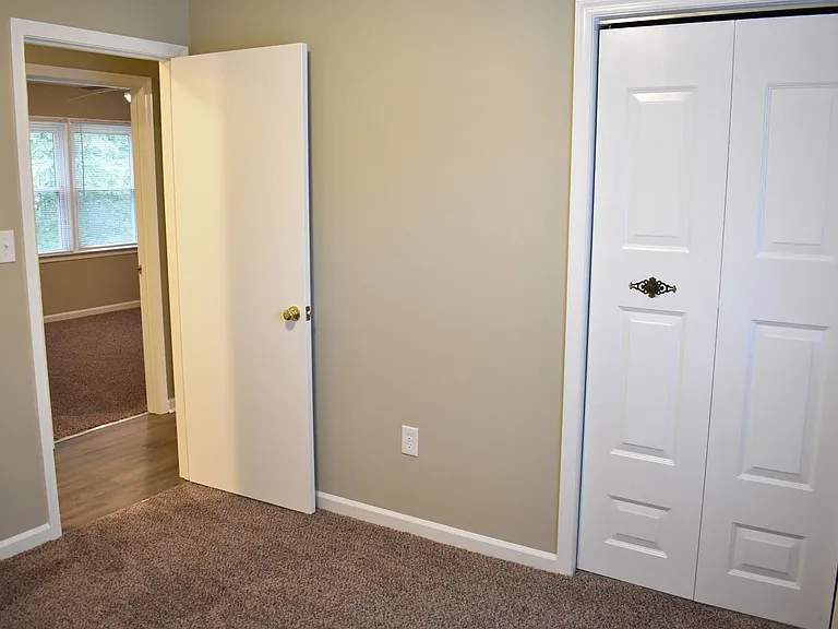 5405 Lee White Ln — Photo 14