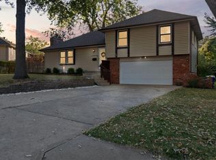 12908 Crystal Ave, Grandview, MO 64030