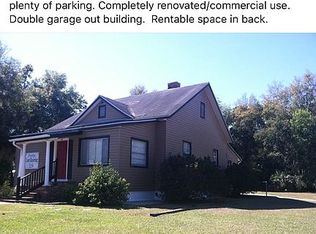 225 N Osceola Ave, Inverness, FL 34450