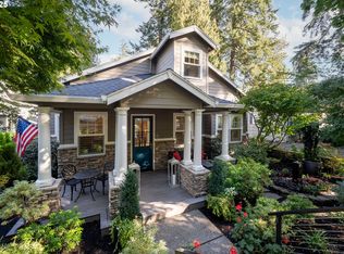 649 9th St, Lake Oswego, OR 97034
