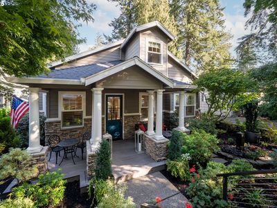 649 9th St, Lake Oswego, OR, 97034