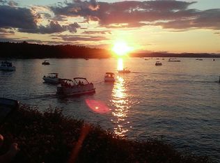 71 Madison Dr, Naples, ME 04055