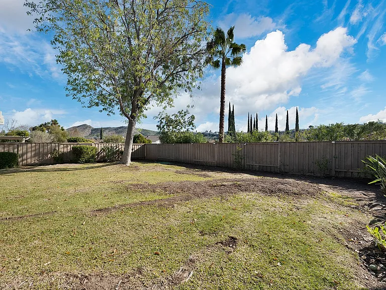 32022 Grenville Ct — Photo 6