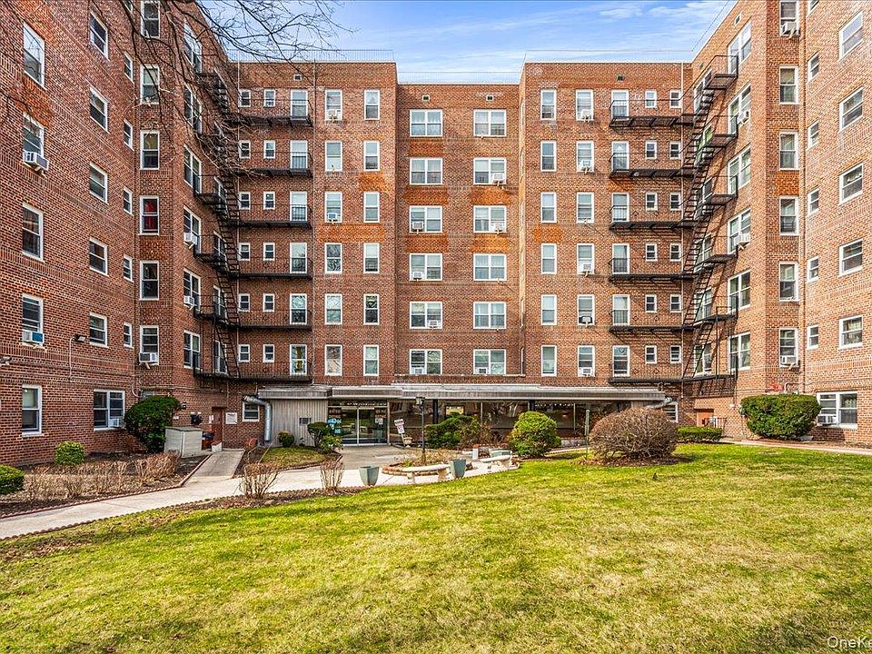1st image of 8450 169th Street #306