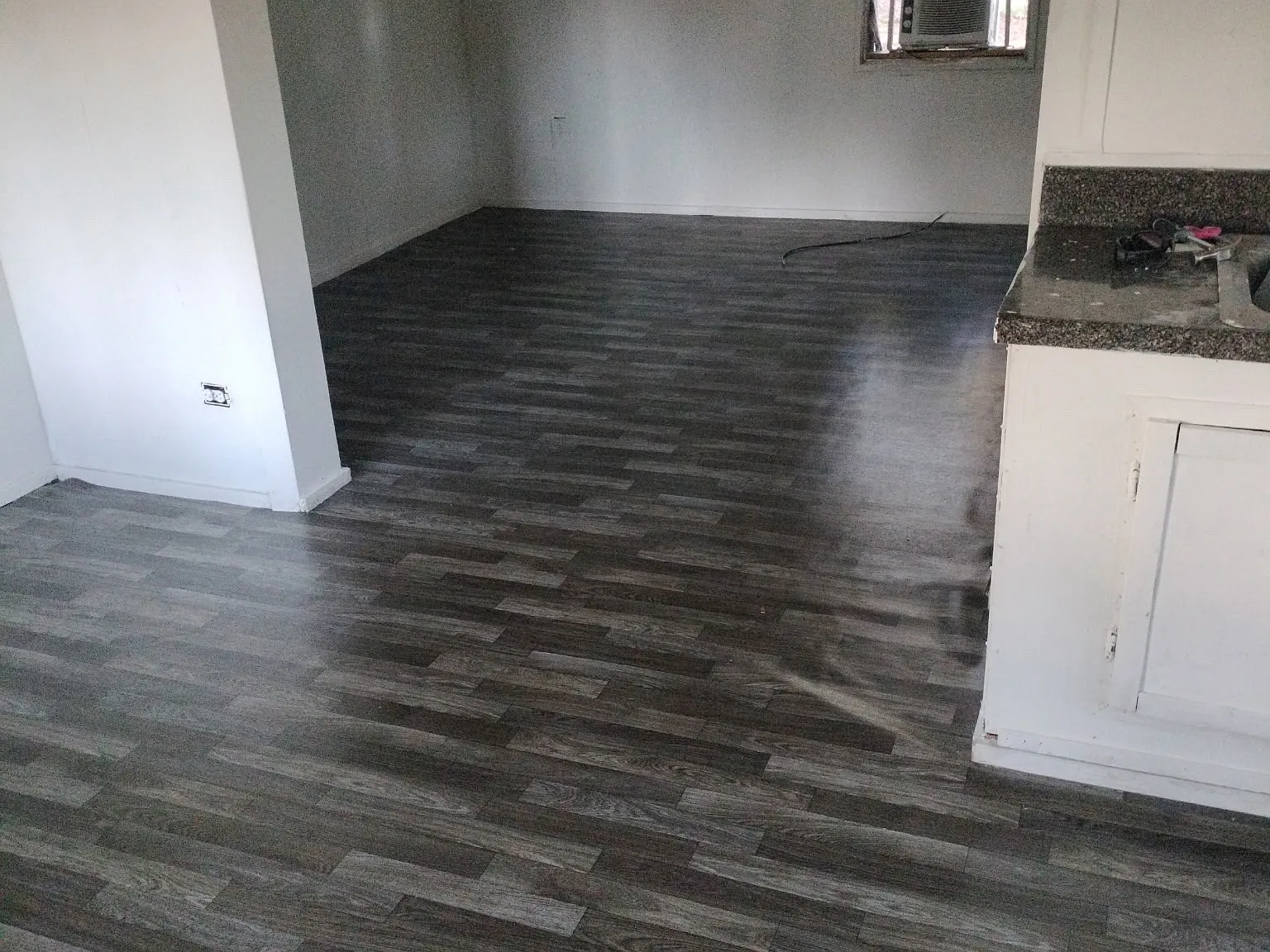 3 bed, 1000 sqft, $950 — Photo 3