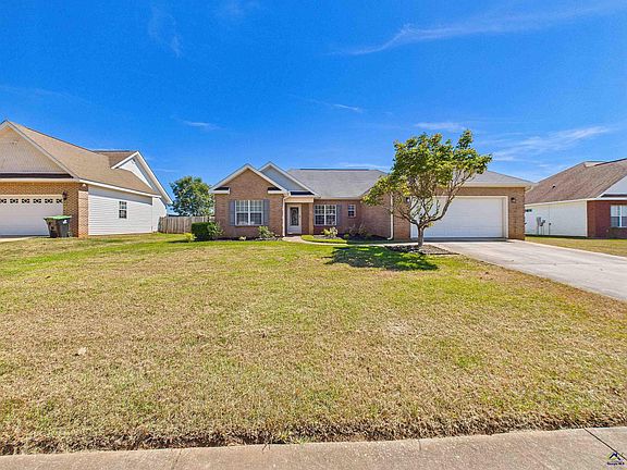 2nd image of 709 Sark Dr