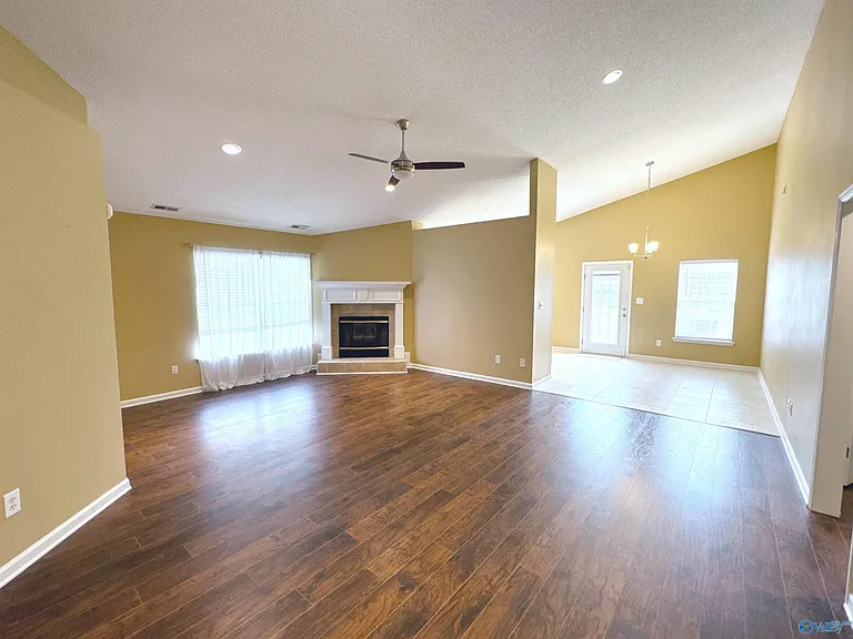 117 Bremerton Dr SW — Photo 5
