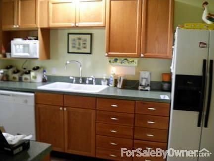 4th image of 4428 Winchester Dr