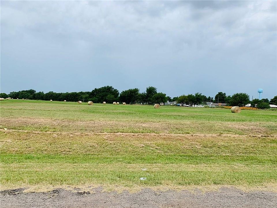 2nd image of SW 3rd St