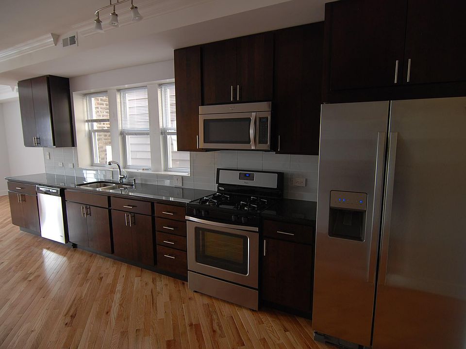 1st image of 6134 N Washtenaw Ave APT 3R
