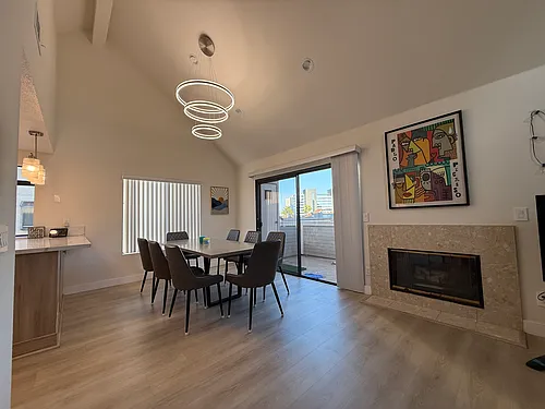 4639 Executive Dr Photo 1