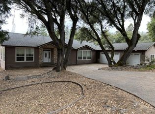 2031 Candlelight Dr, Somerset, CA 95684
