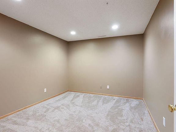 2nd image of 4332 Victor Path