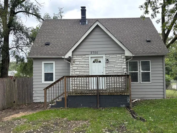 2700 W 41st Ave, Gary, IN 46408