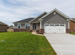 5624 Raintree Rdg, Jeffersonville, IN 47130