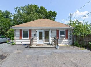 480-480B Sunderland Rd, Worcester, MA 01604