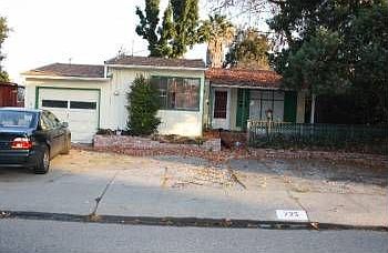 2nd image of 725 Linnea Ave