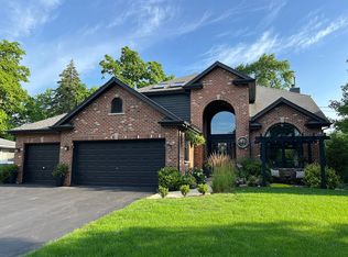 532 Gierz St, Downers Grove, IL 60515