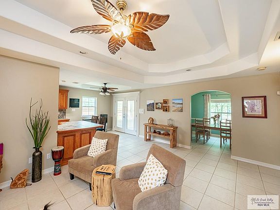 4th image of 2609 N Gartuck Cir