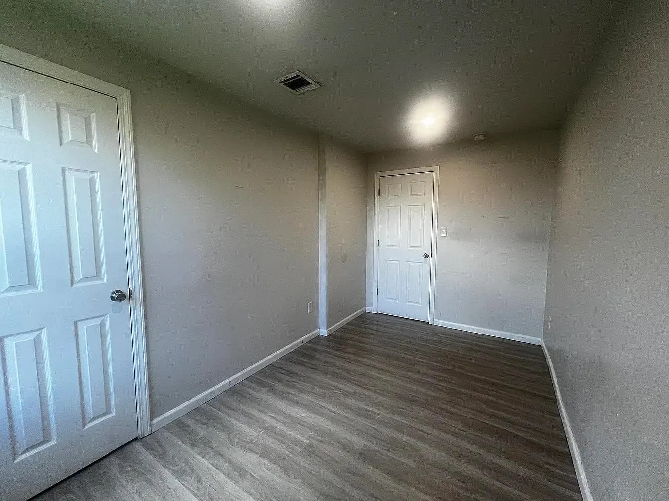 3 bed, 966 sqft, $1,200 — Photo 4