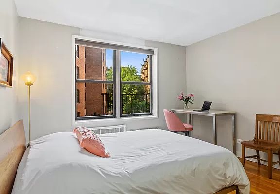 3rd image of 1818 Newkirk Ave APT 2E