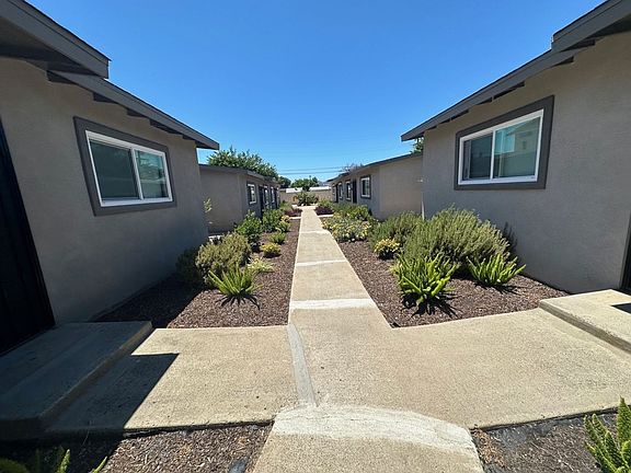 4th image of 1100-1154 N Mollison Ave #1114