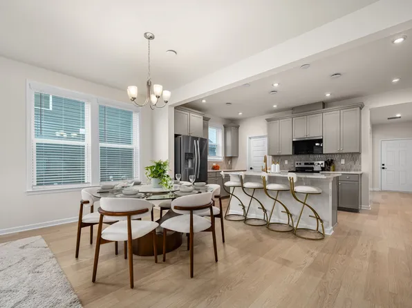 523 Kemp Dr, Hermitage, TN 37076