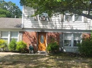 77 Windward Dr, Barnegat, NJ 08005