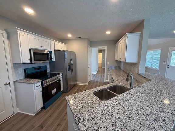 5th image of 3330 Curie Cir