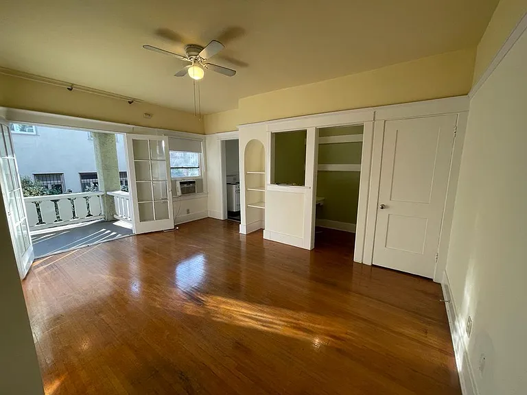 1715 Rodney Dr #1 — Photo 2