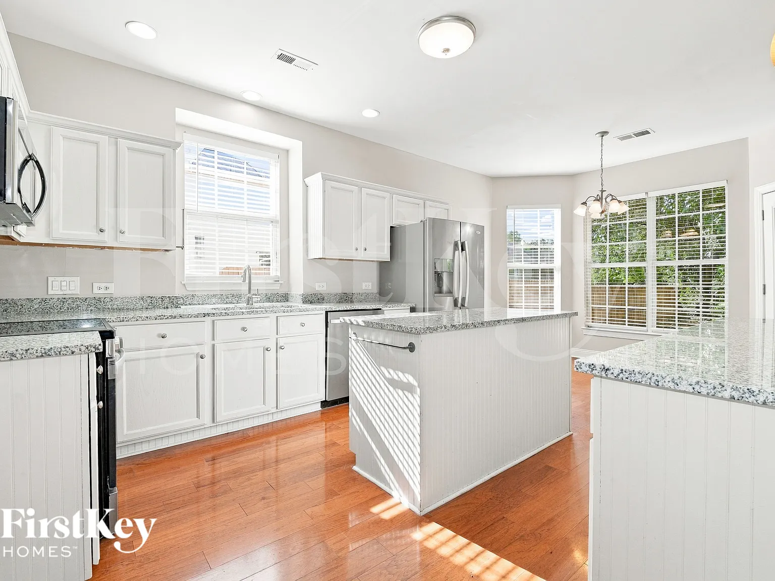4 bed, 2.5 bath, 2627 sqft, $2,675 — Photo 4