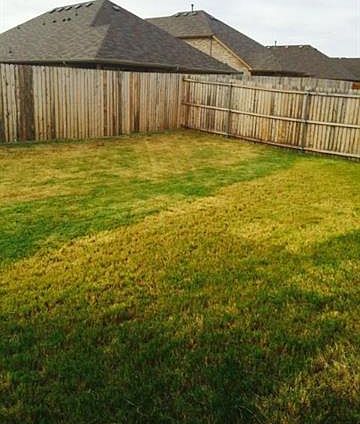 2nd image of 912 Silvermoon Dr
