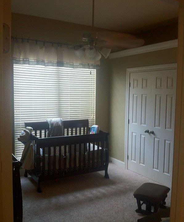 1st image of 8306 Victory Dr