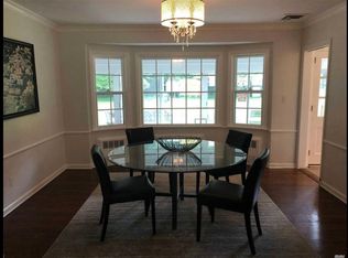 11 Locust Ln, Glen Head, NY