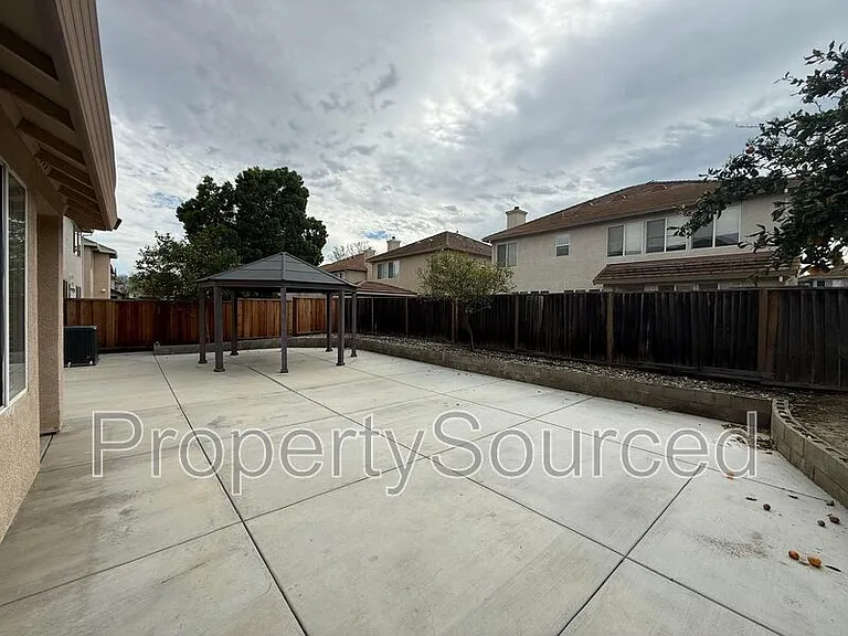 1830 Persimmon Way — Photo 52