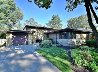 475 E Park Ave, Elmhurst, IL 60126