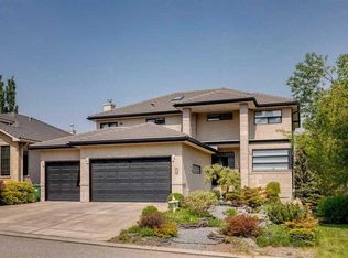 16 SE Hamptons Cv NW, Calgary, AB T3A 6B7