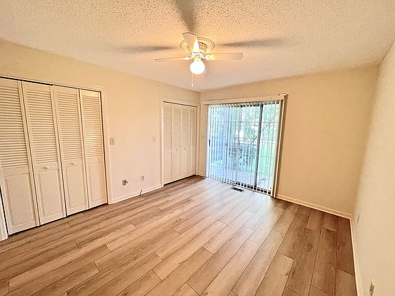 5th image of 100 Meadow Park Ln #B